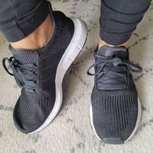 Adidas Swift Run men's 7